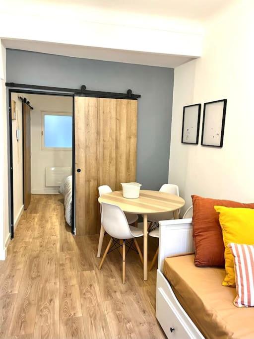 T2 De Charme Au Coeur Du Panier Apartment Marseille Bagian luar foto